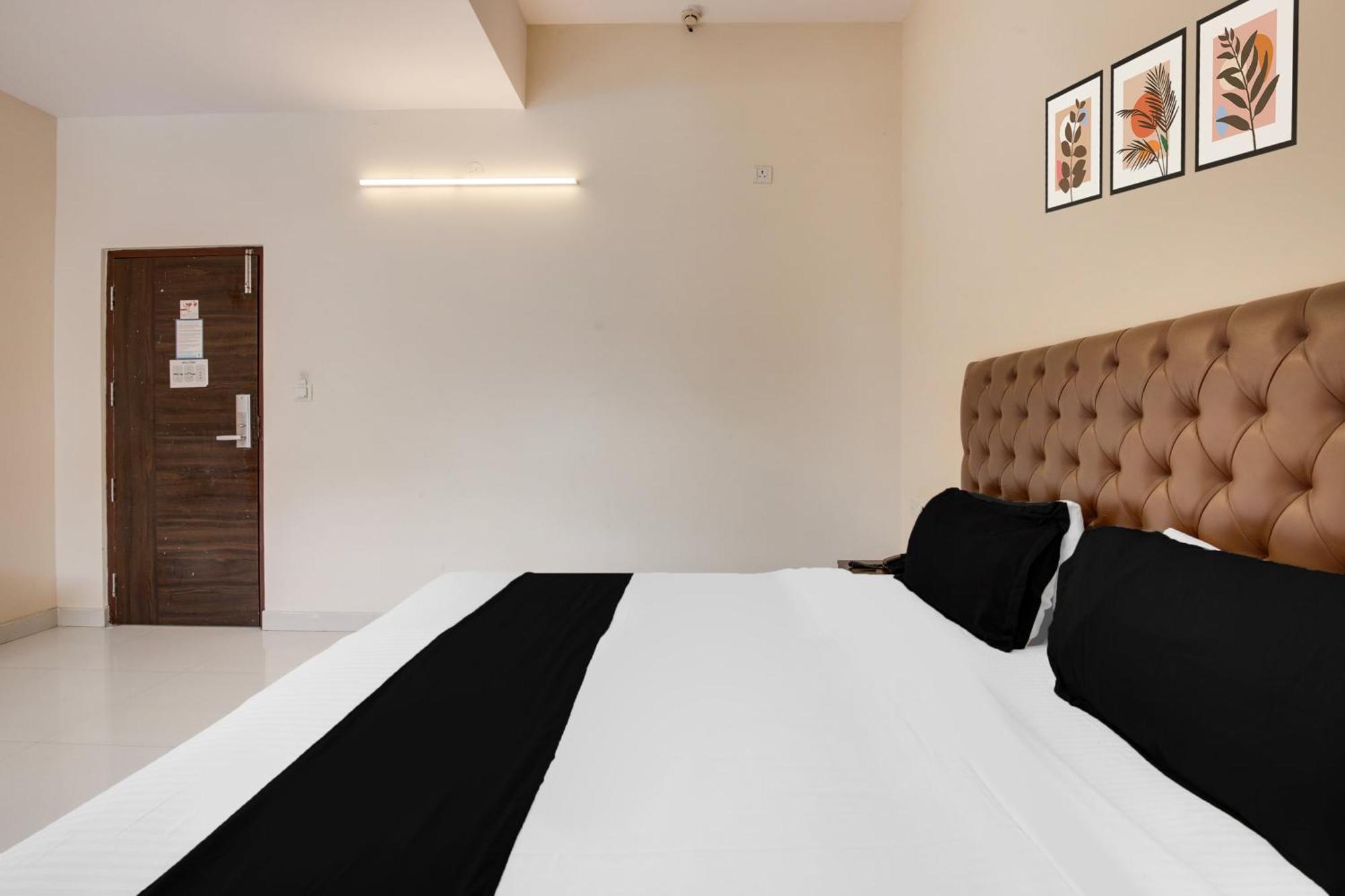 Super Townhouse Hbr Layout Bangalore Exterior foto